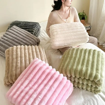 🔥 50% OFF 🛏️ Faux Rabbit Plush Blanket – Thick, Soft & Cosy for Sofa or Bed